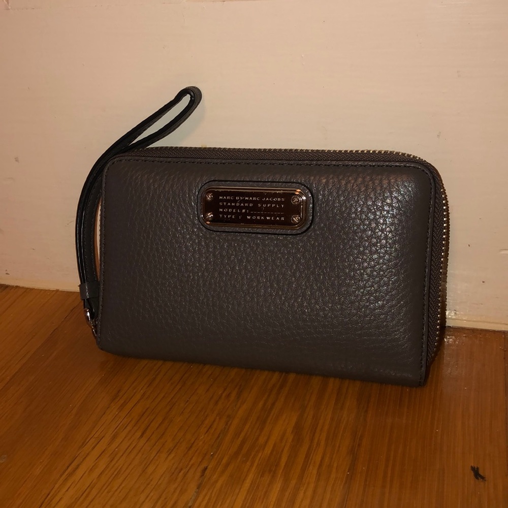 Marc Jacobs wristlet Wallet